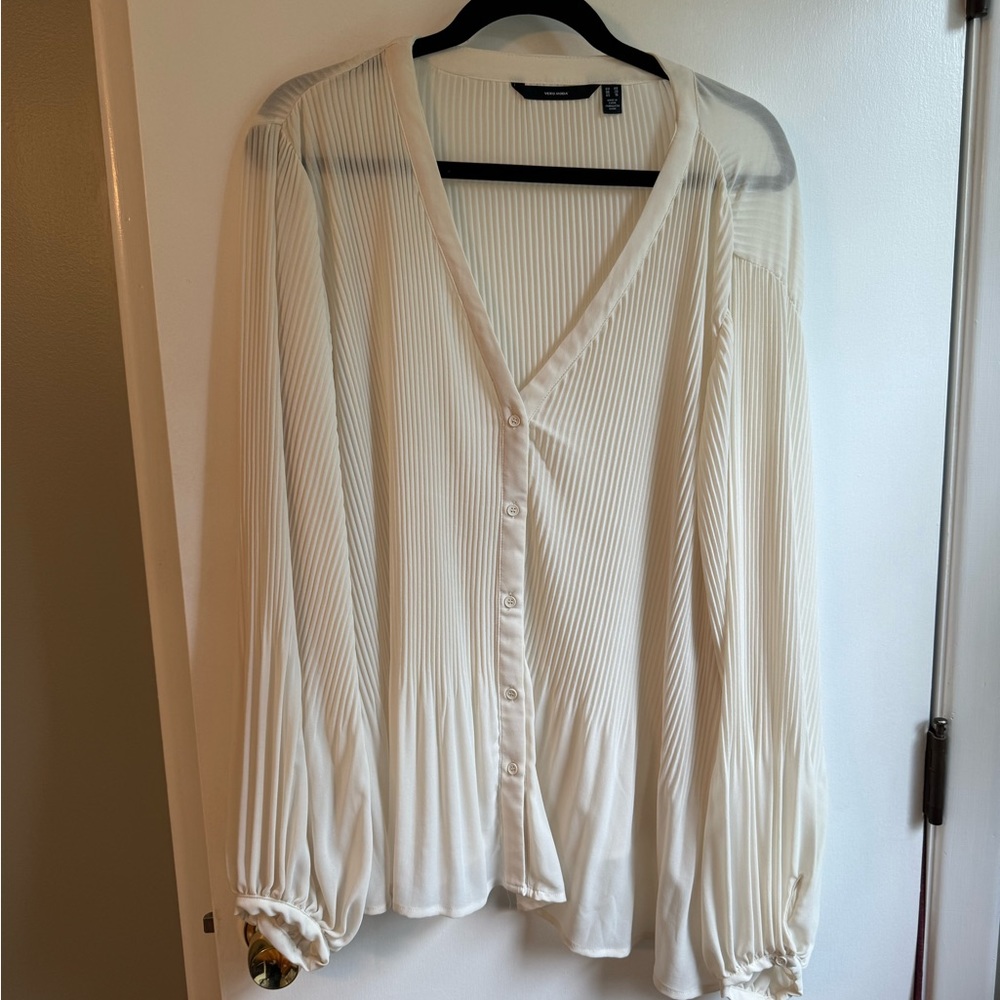 NWOT - vero moda blouse